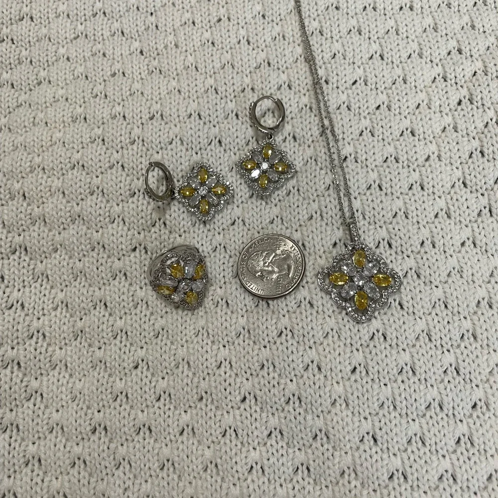 Natural oval yellow citrine with white sapphire bridal set. 925 sterling sliver - Picture 10 of 10